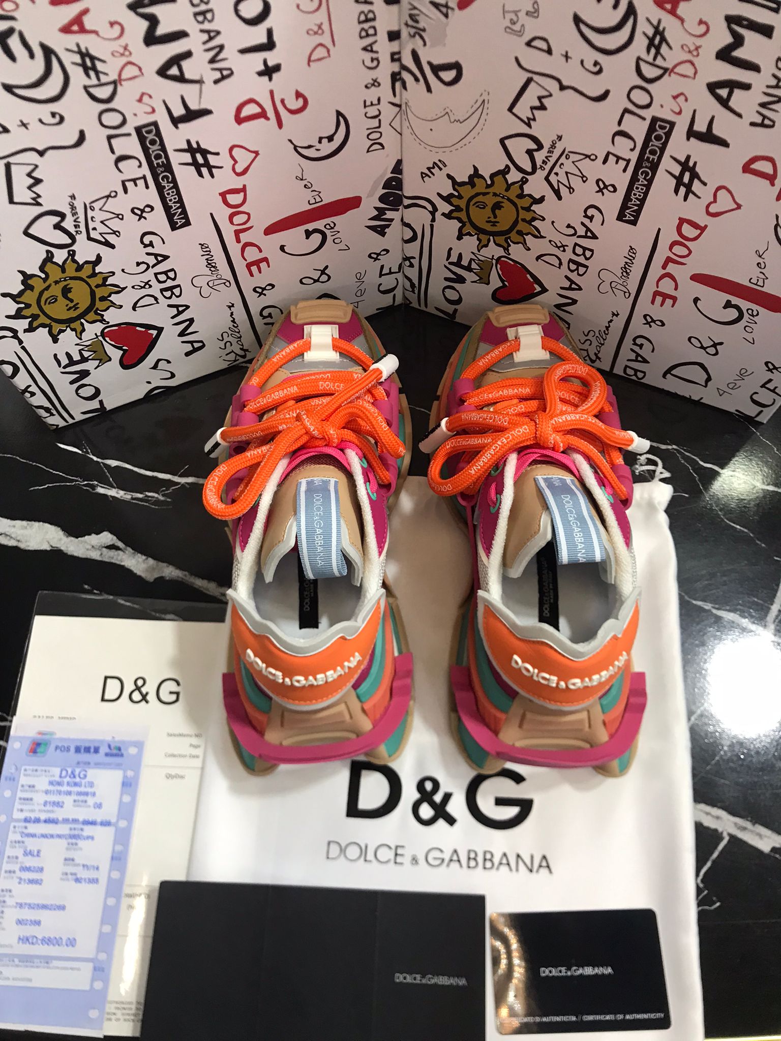 Dolce Gabbana Tenis de colores