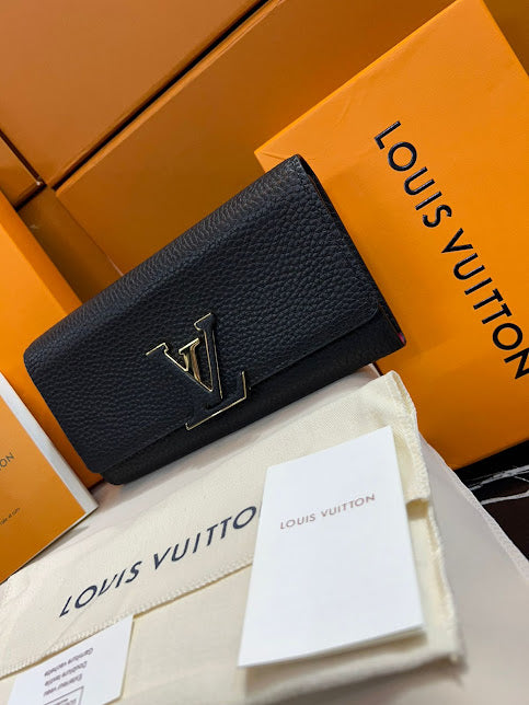 Louis Vuitton Negra Piel