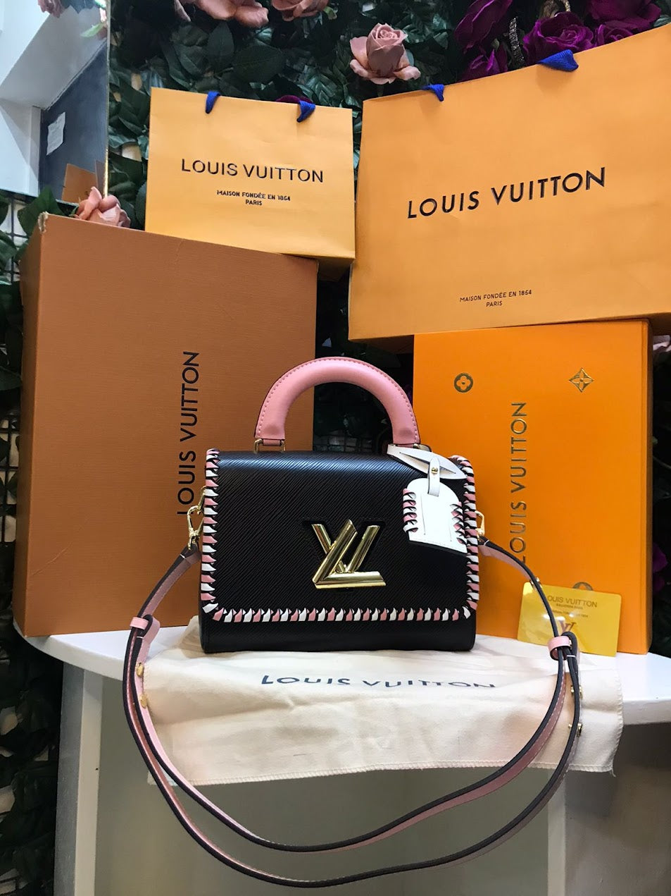 Louis Vuitton Negro-Rosa Piel Pequeña