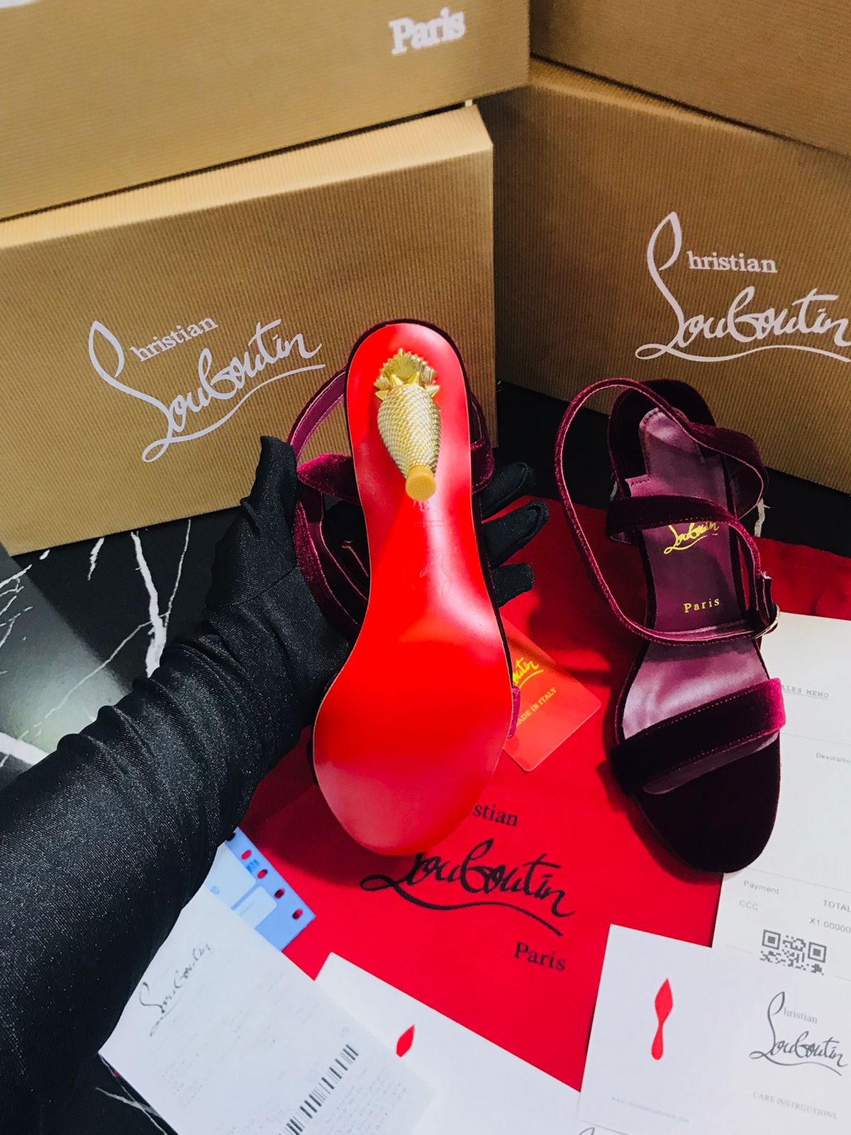 Louboutin Tacon Dorado