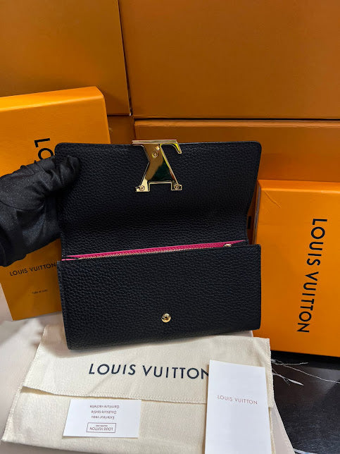 Louis Vuitton Negra Piel