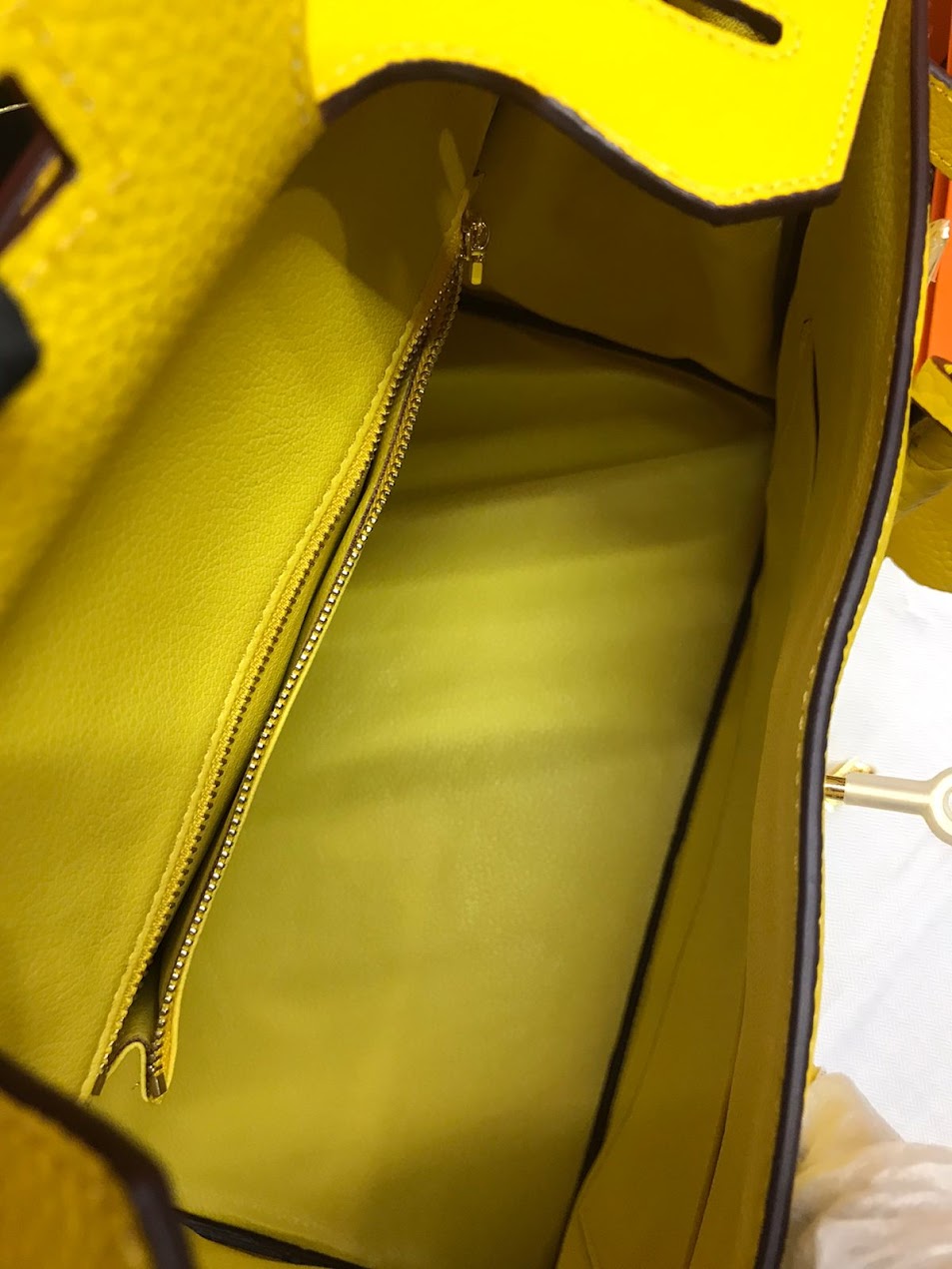 Hermes Amarillo Piel