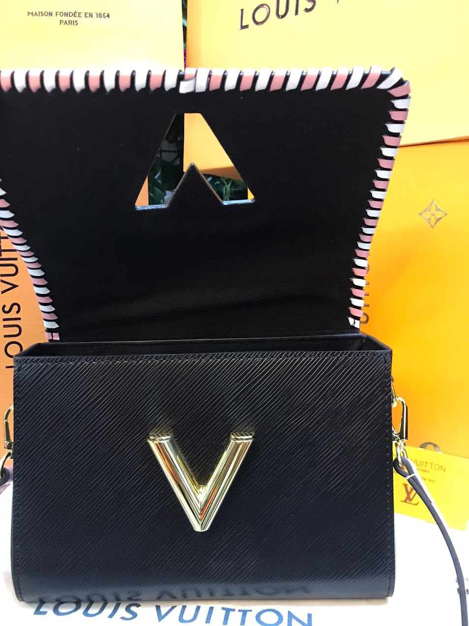 Louis Vuitton Negro-Rosa Piel Pequeña