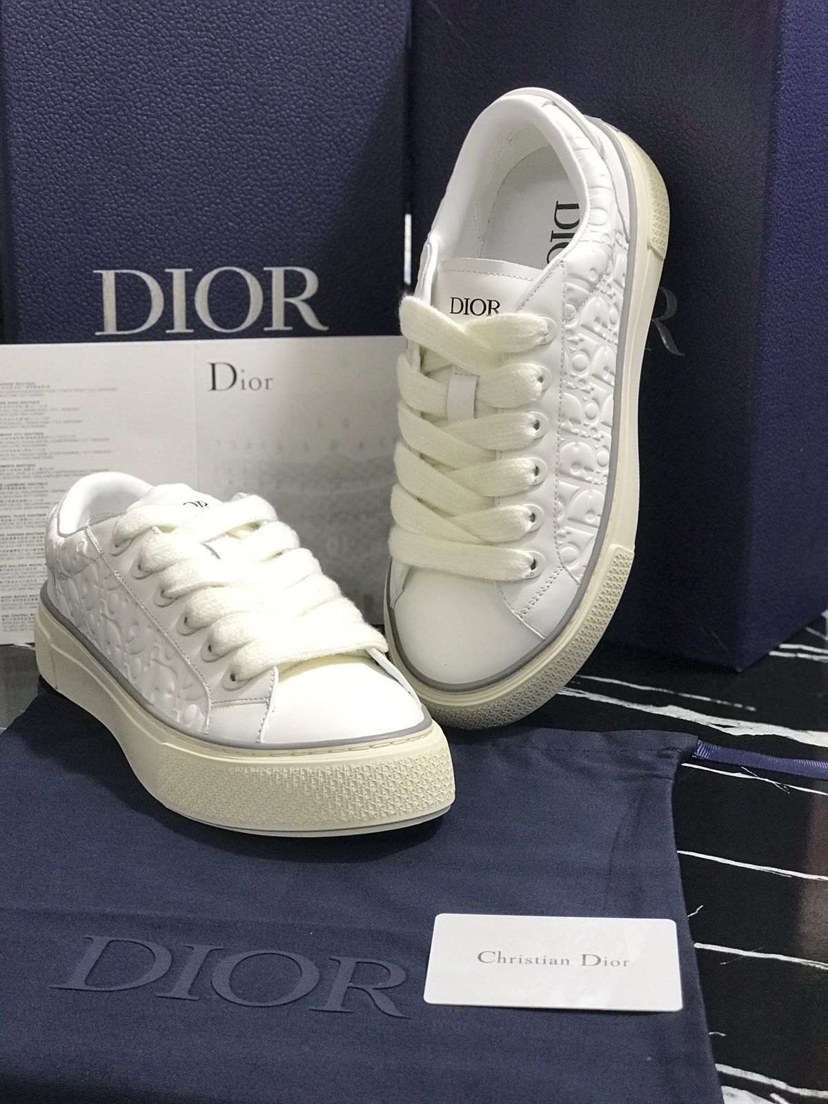 Christian Dior blancos estilo casual Caballero