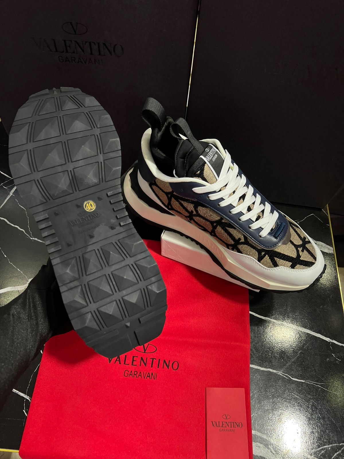 Valentino tenis estilo casual Caballero