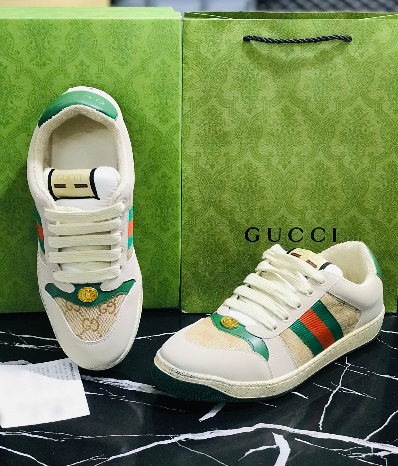 Gucci Tenis con Estampado caballero