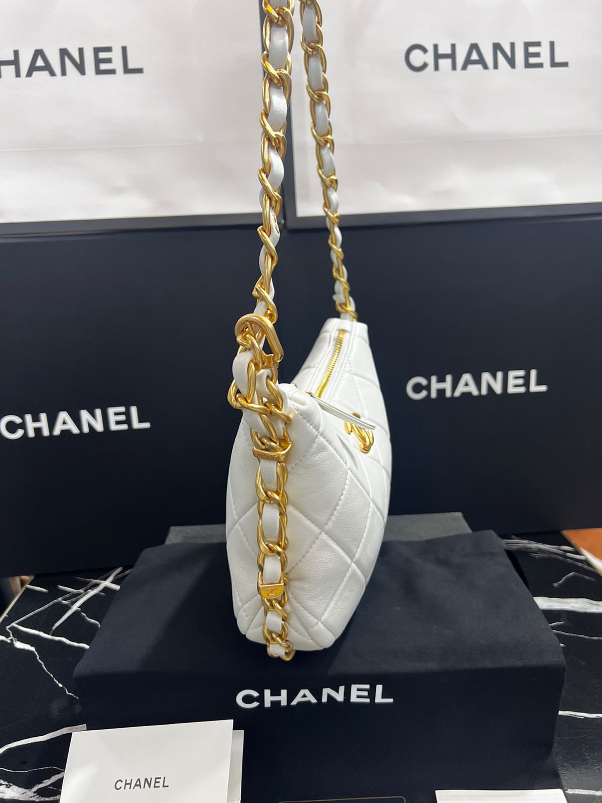 Chanel Blanca Piel