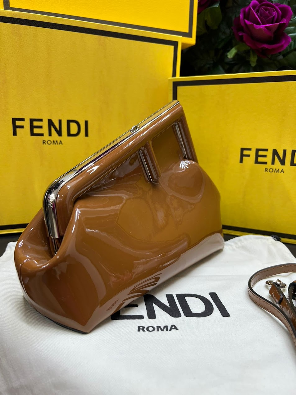 Fendi Cafe Charol y Piel