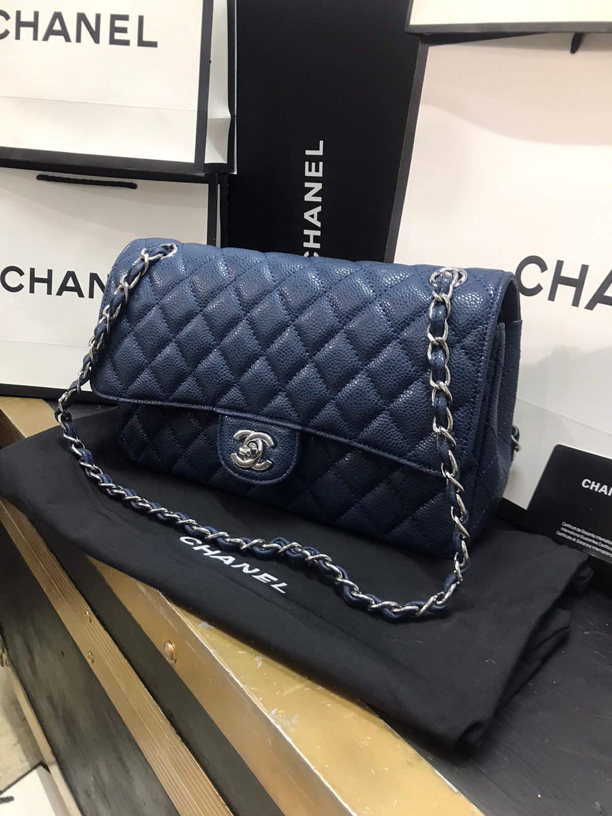 Chanel Caviar Azul Piel