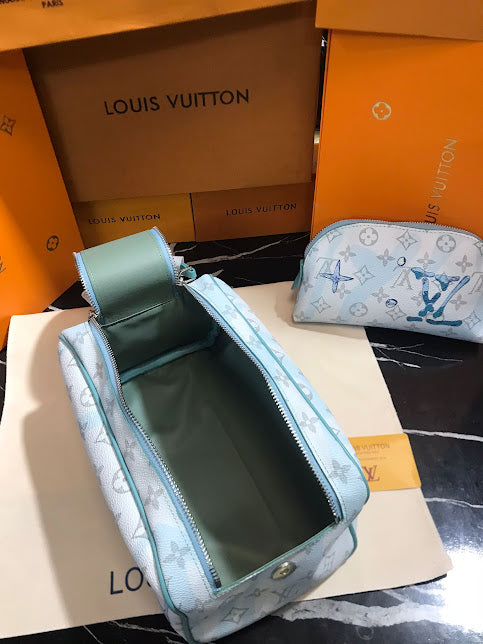 Louis Vuitton Neceser Azul Piel