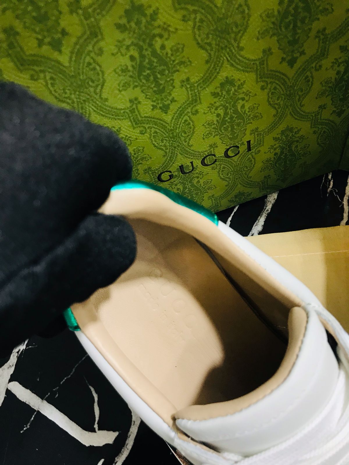 Gucci Tenis color blanco