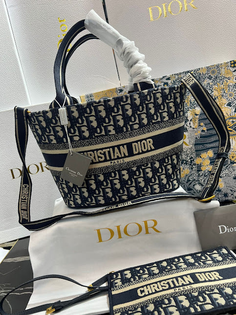 Christian Dior Azul Beige Bordada Tela