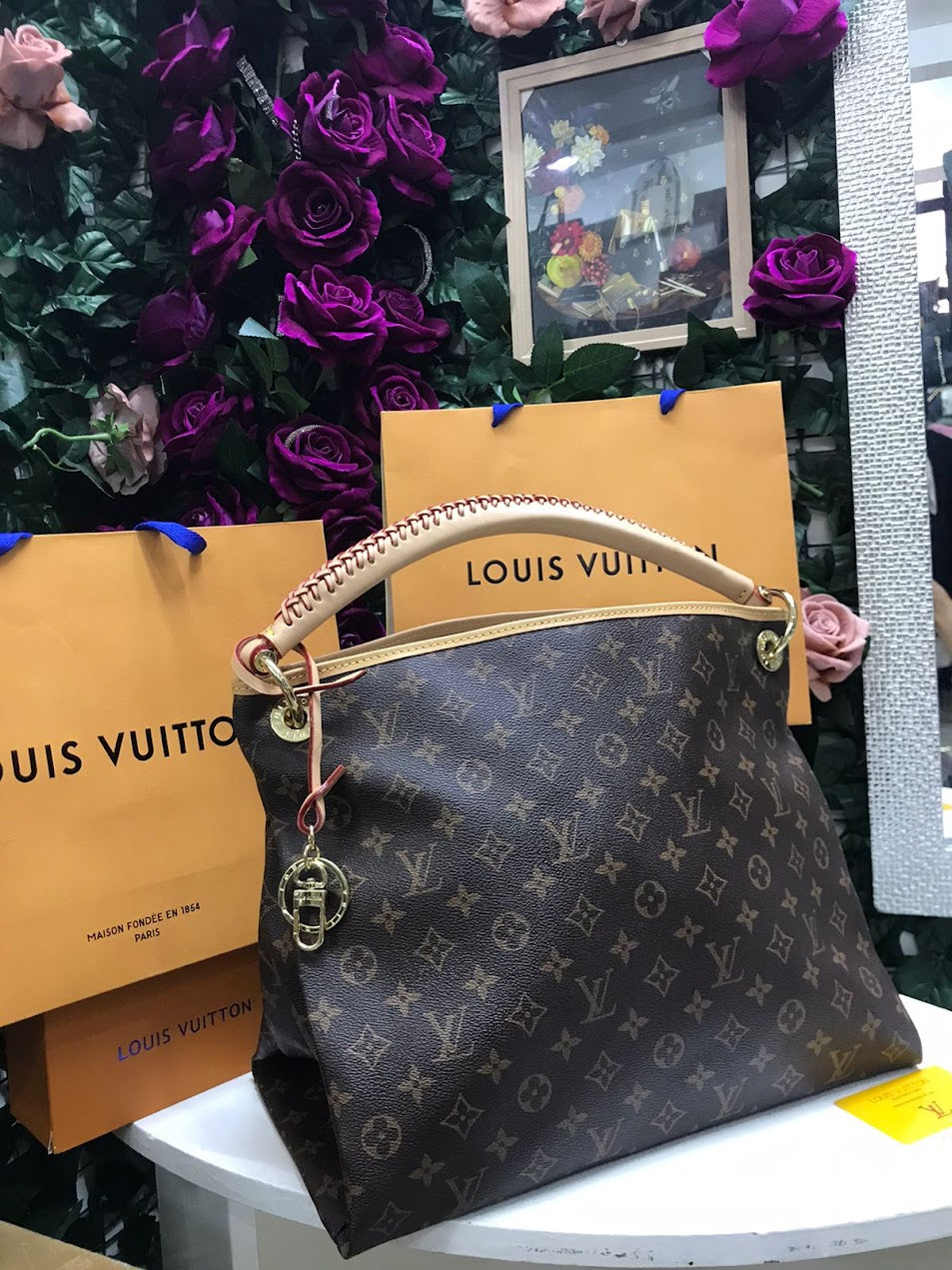 Louis Vuitton Asa de Piel