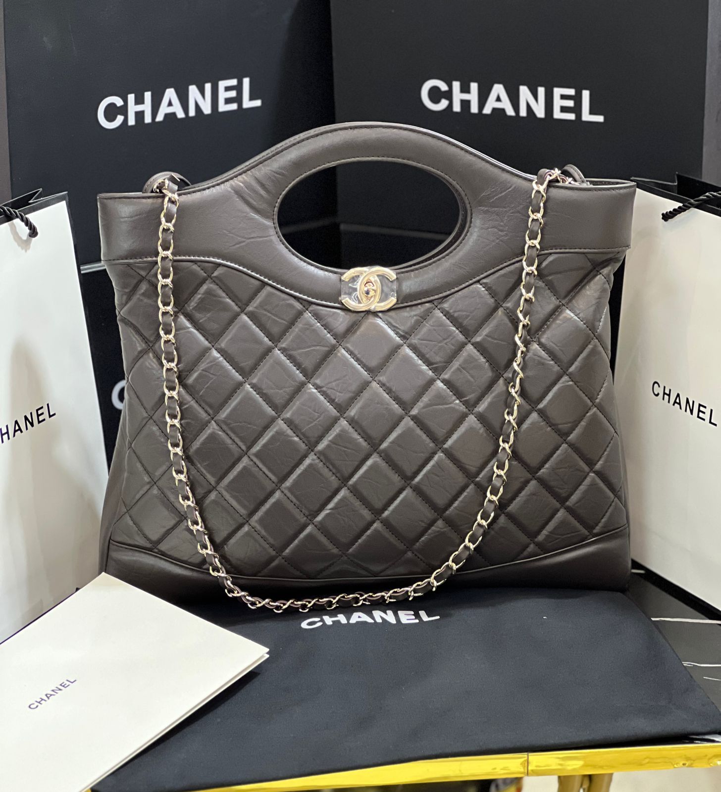 Chanel Negro Piel