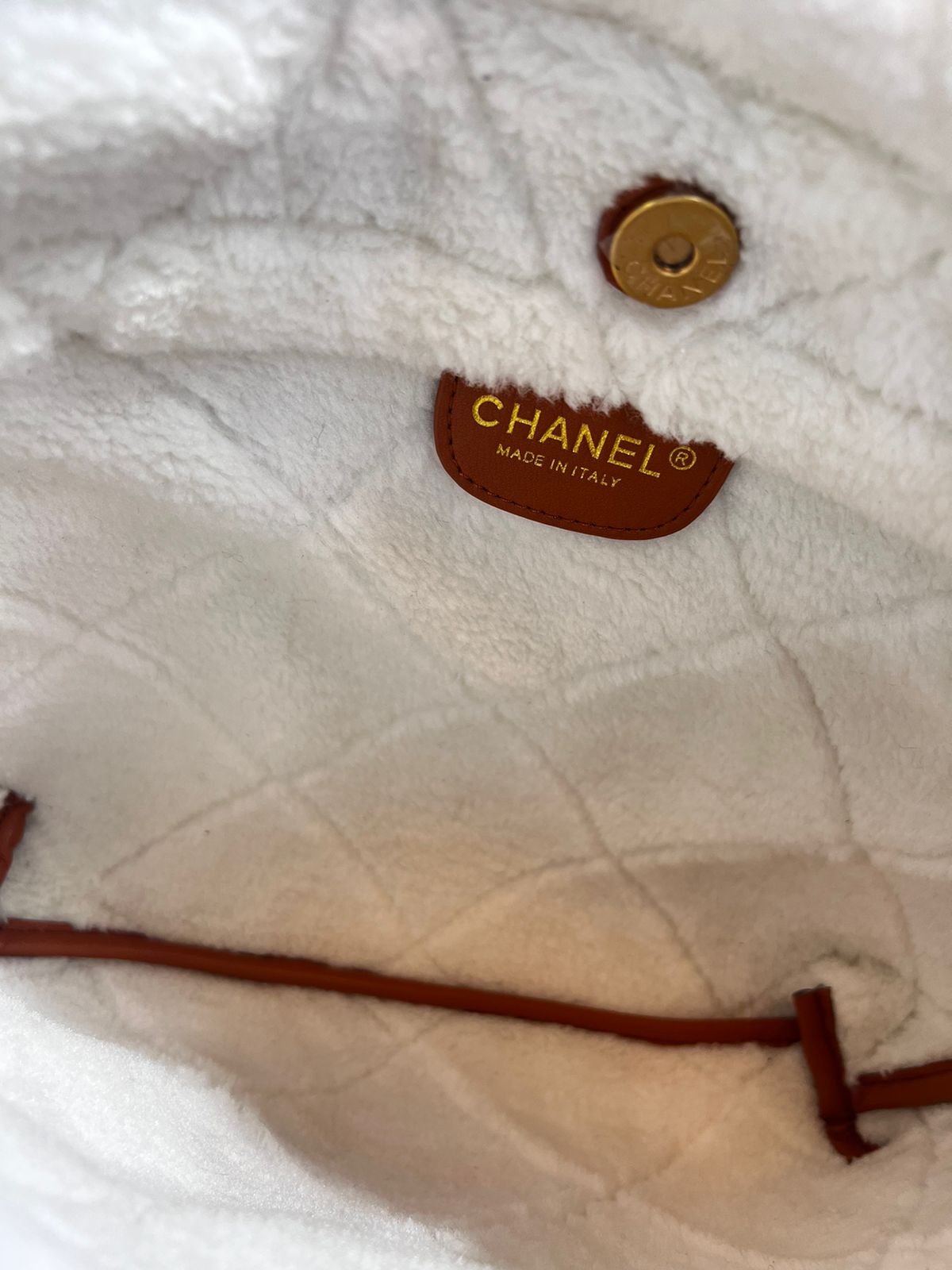 Chanel Café Afelpado Gamuza con Piel