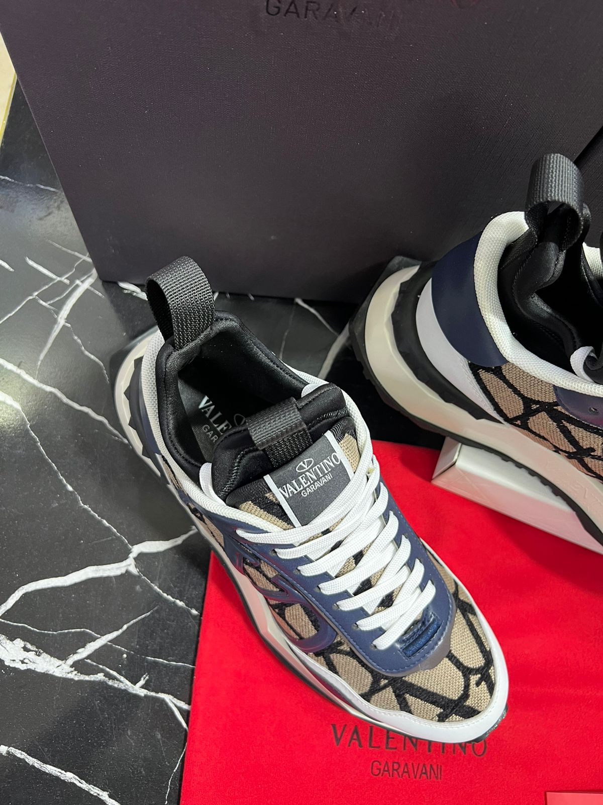 Valentino tenis estilo casual Caballero