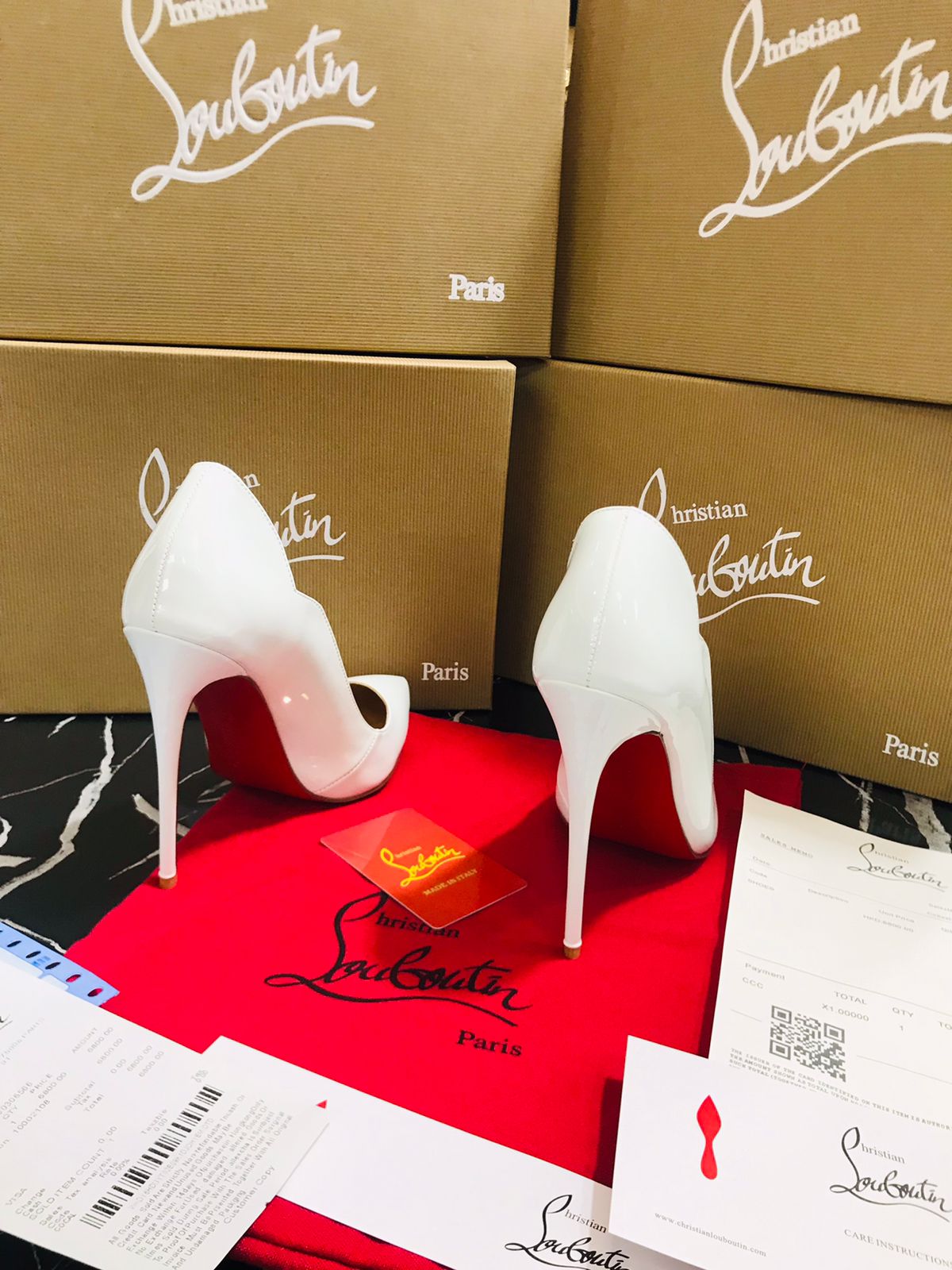 Louboutin Tacones Blancos