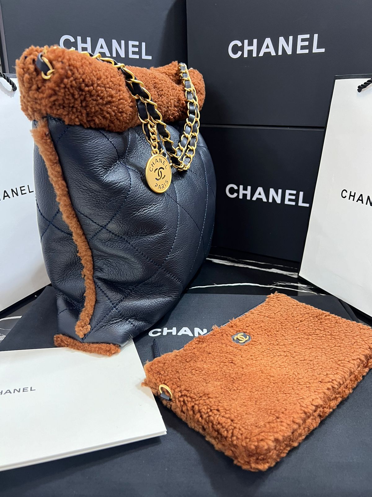 Chanel Negro Afelpado Café Piel