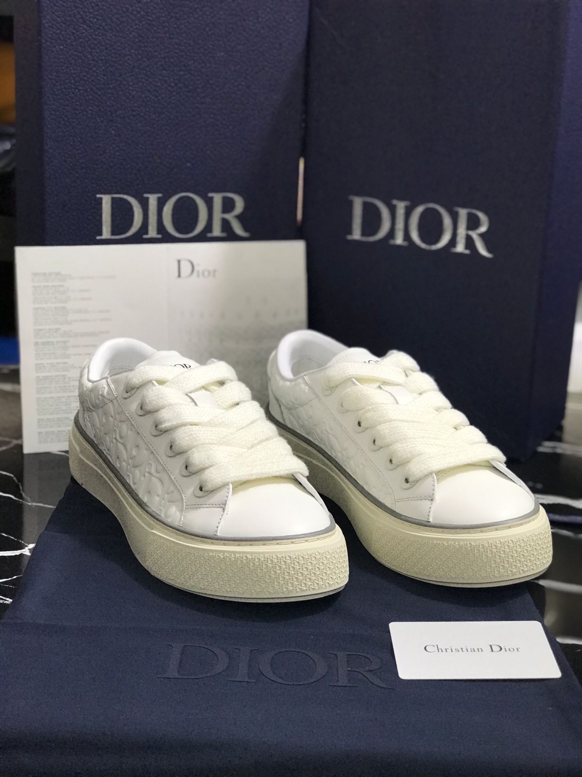 Christian Dior blancos estilo casual Caballero