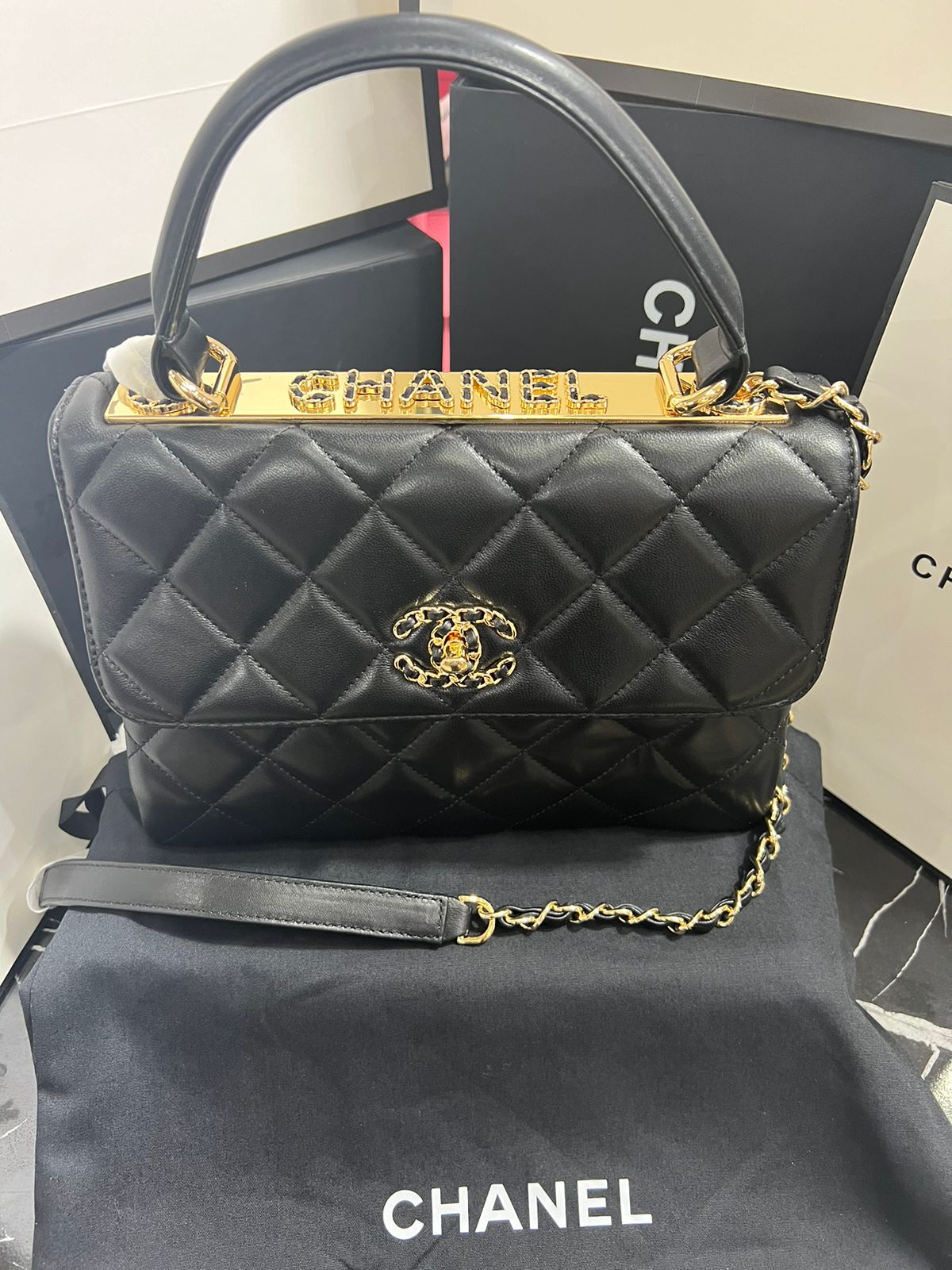 Chanel Negro Piel