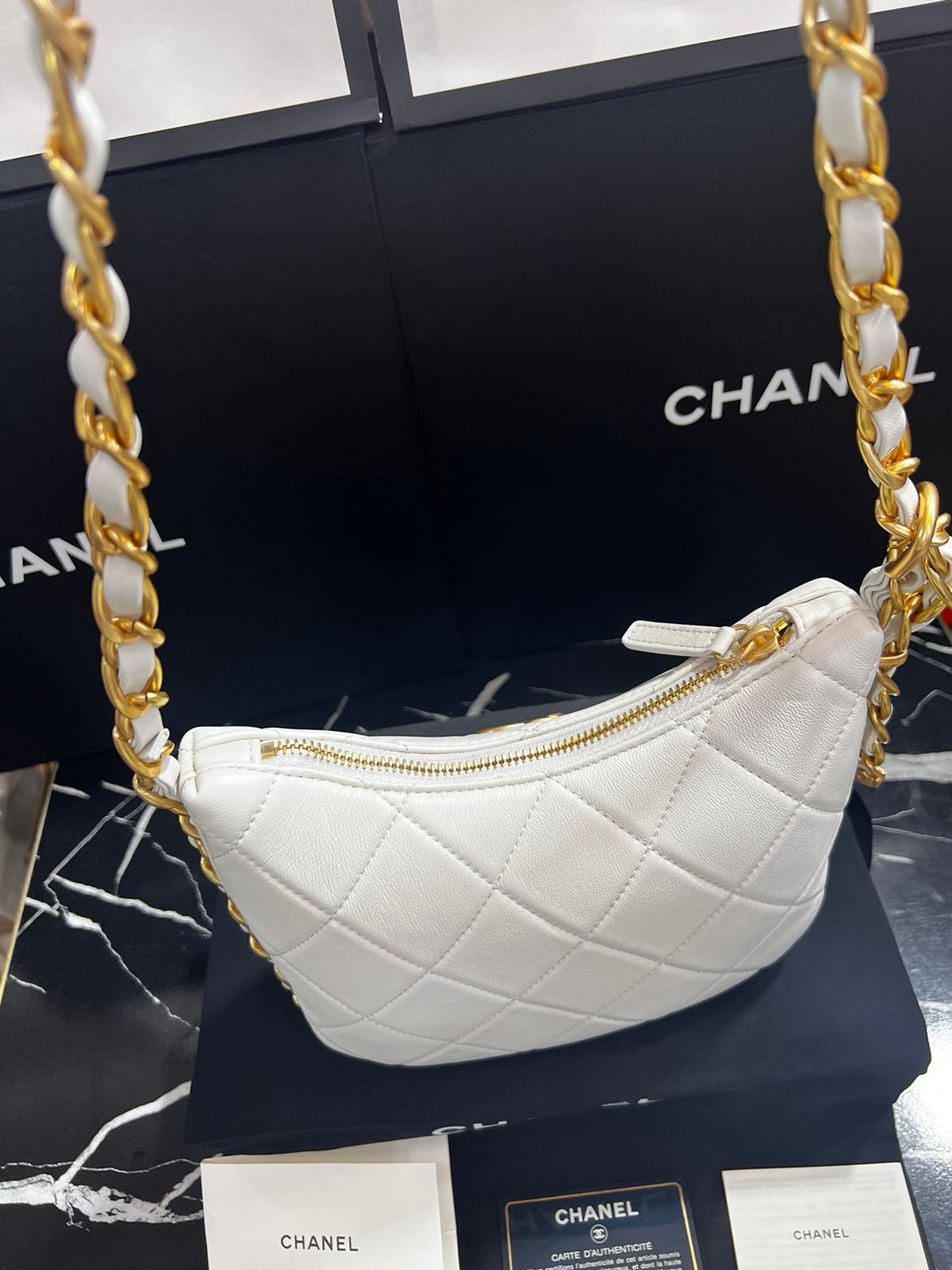 Chanel Blanca Piel