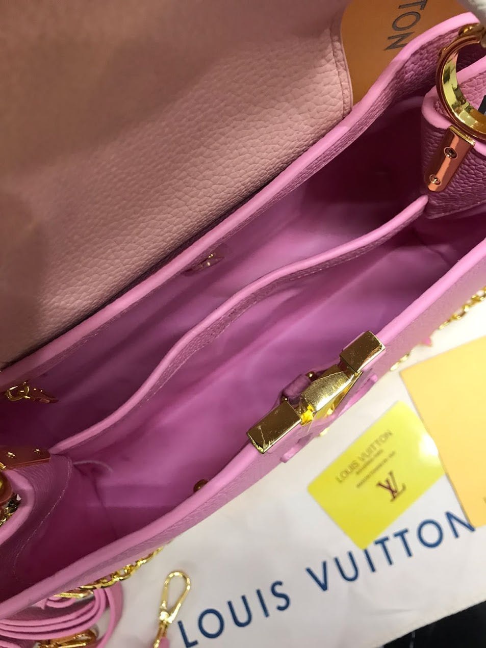 Louis Vuitton Rosa Piel