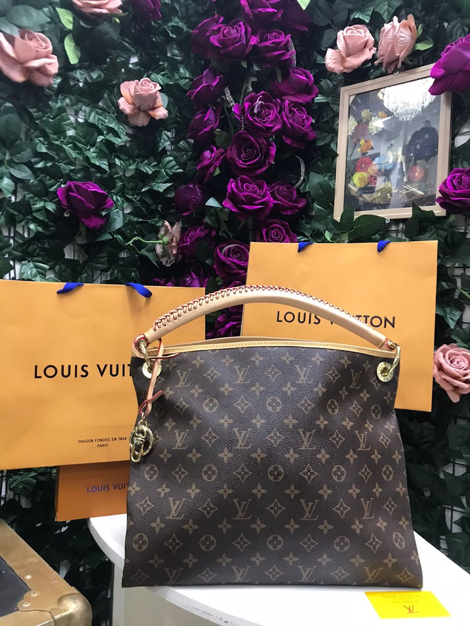 Louis Vuitton Asa de Piel