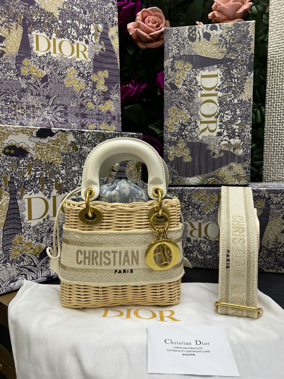 Christian Dior Beige Asa de Piel Mimbre