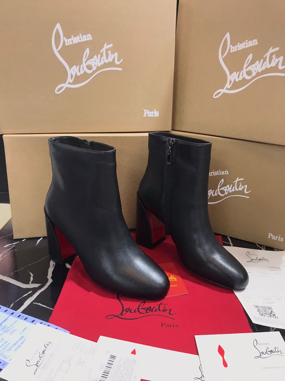 Louboutin botín negros