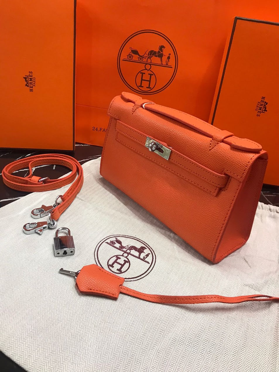 Hermes Naranja Piel