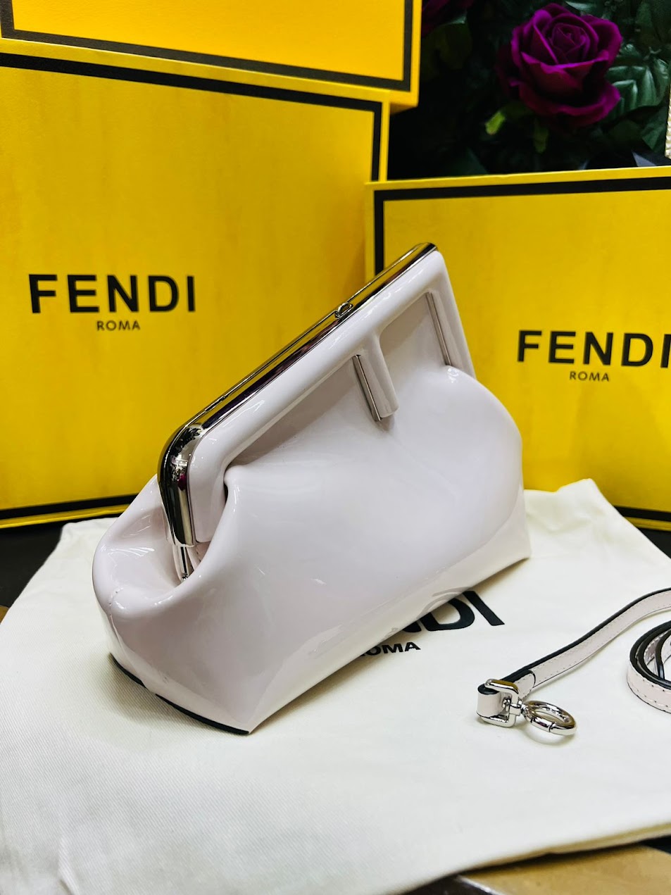 Fendi Blanca Charol y Piel Pequeña