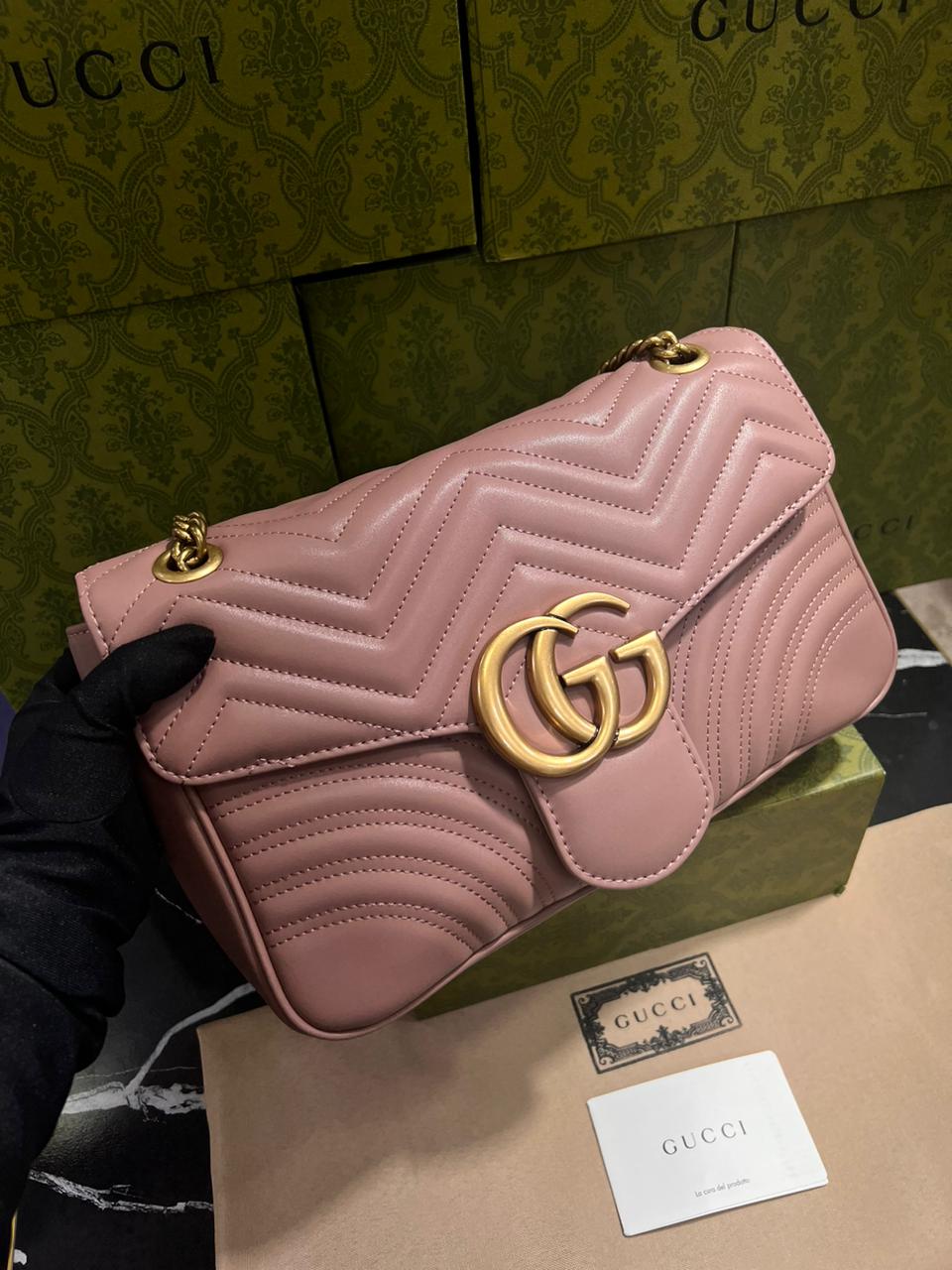 Gucci Rosa Cadena Dorada Piel