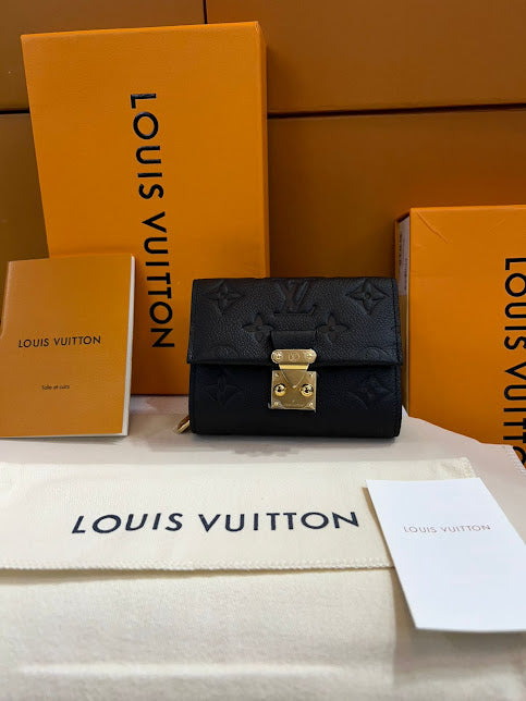 Louis Vuitton Negra Piel