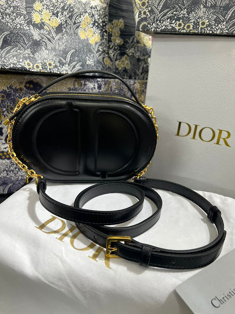 Christian Dior Ovalada Negro Piel