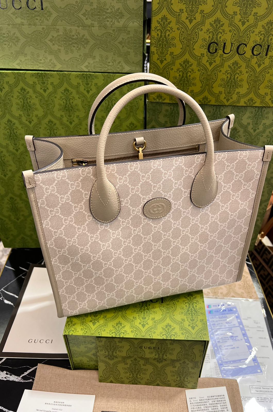 Gucci Beige Piel