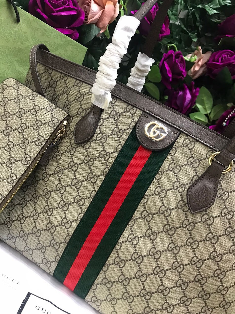 Gucci Cafe Linea Roja y Negra Tela Piel.