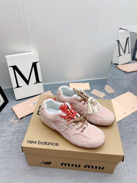 Miu miu colaboración New balance cafés