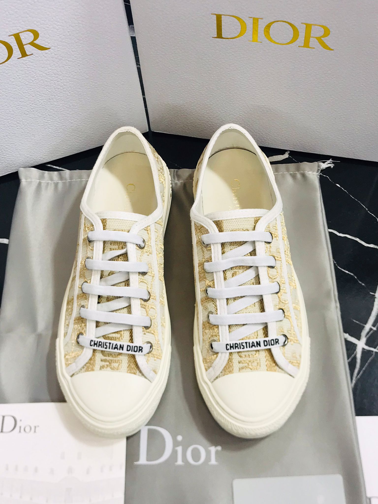 Tenis Dior