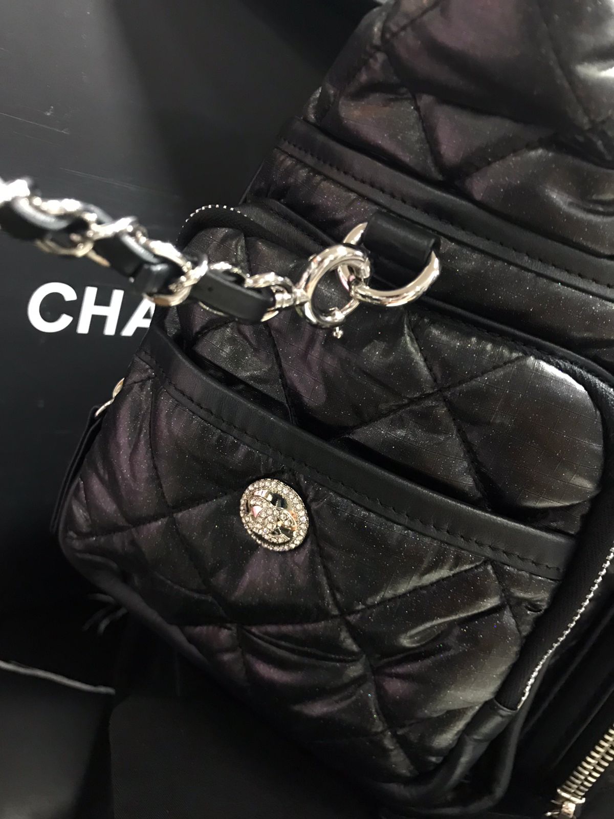 Chanel Edición Especial Negro Piel y Textil con brillitos