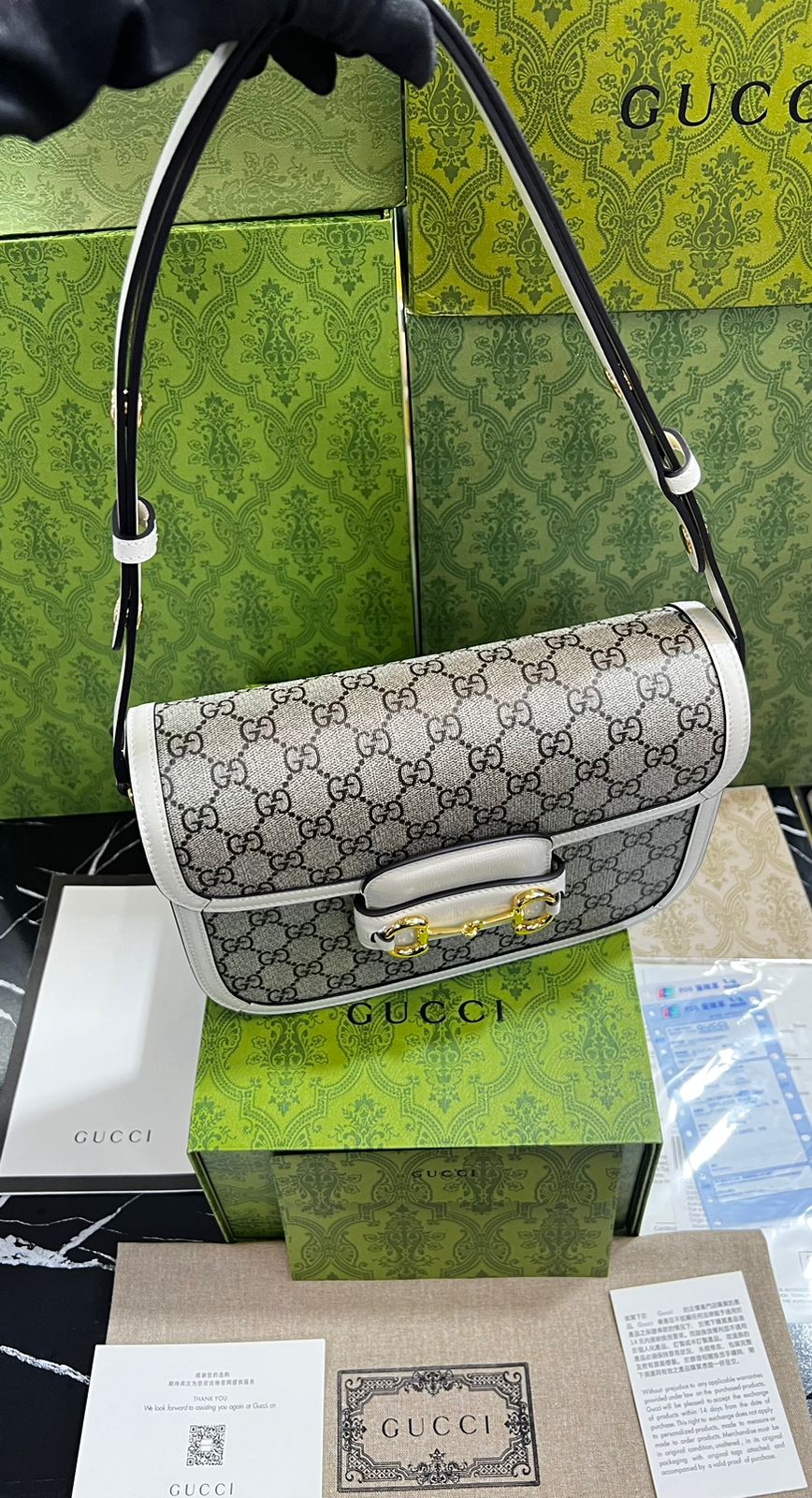 Gucci Beige Piel