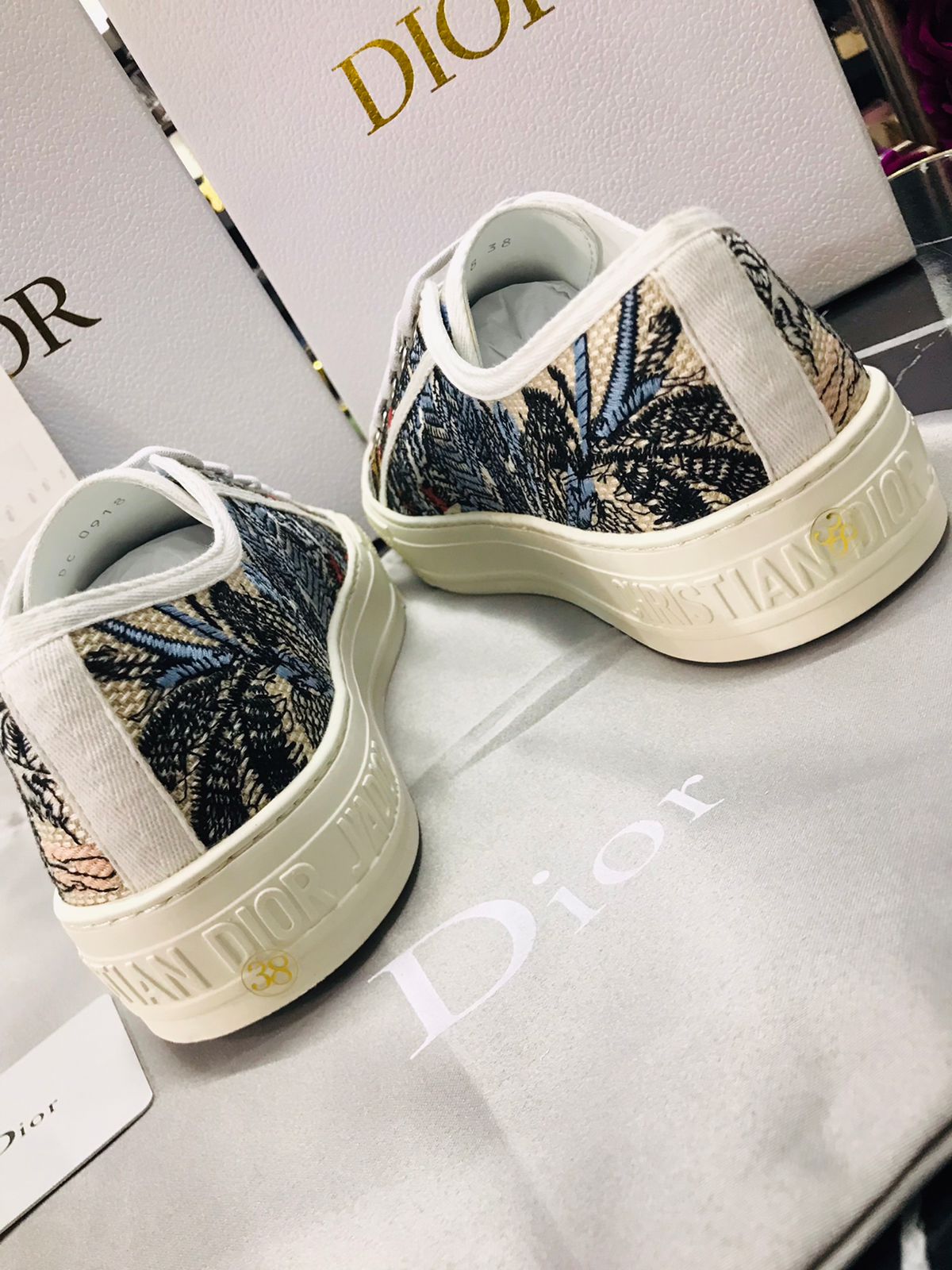 Christian Dior Tenis estilo choclo