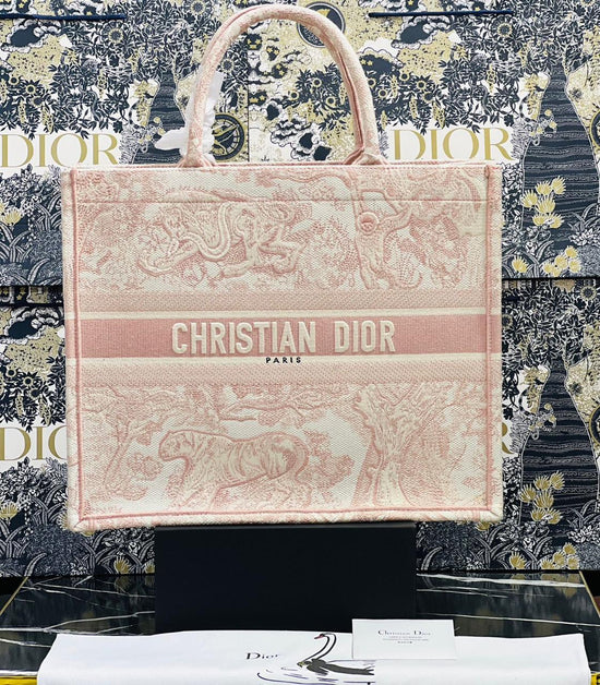 Cristian Dior bordada