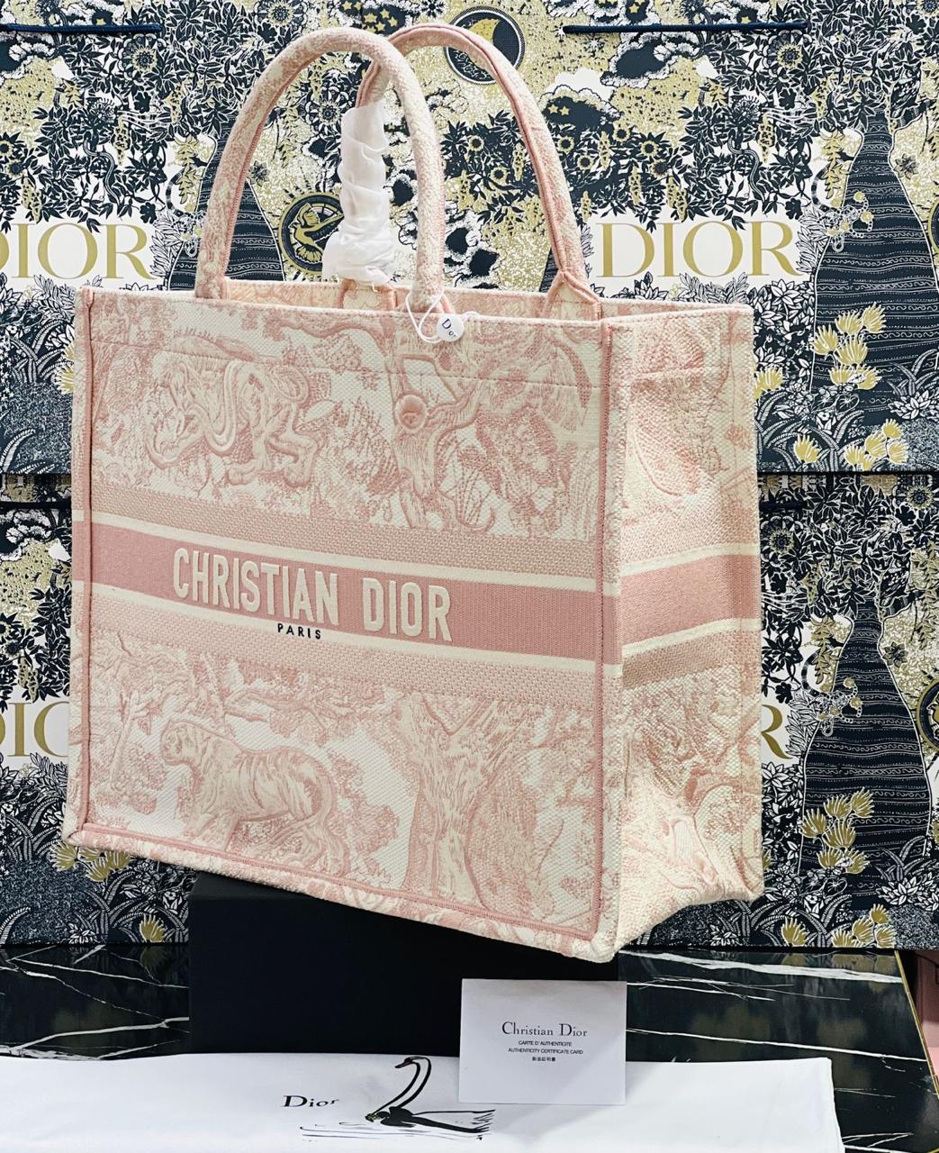 Cristian Dior bordada