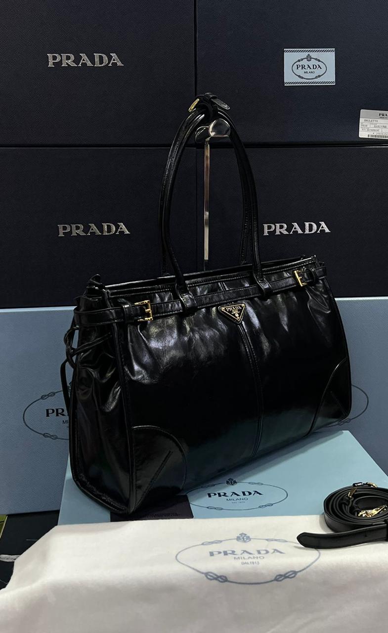 Prada  bolso en piel G5