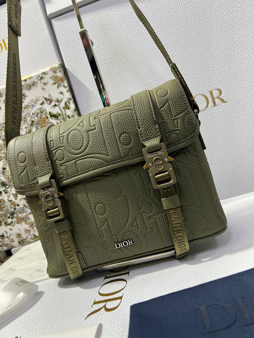 Cristian Dior G5 bolso messenger Dior Hit The Road