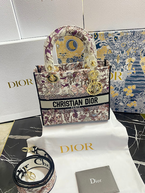 Christian Dior Bordada Patrón Flores Tela