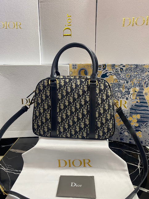 Christian Dior Negro Beige Bordada con Piel