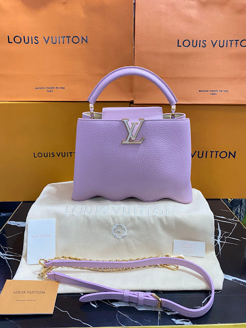 Louis Vuitton Lila Piel