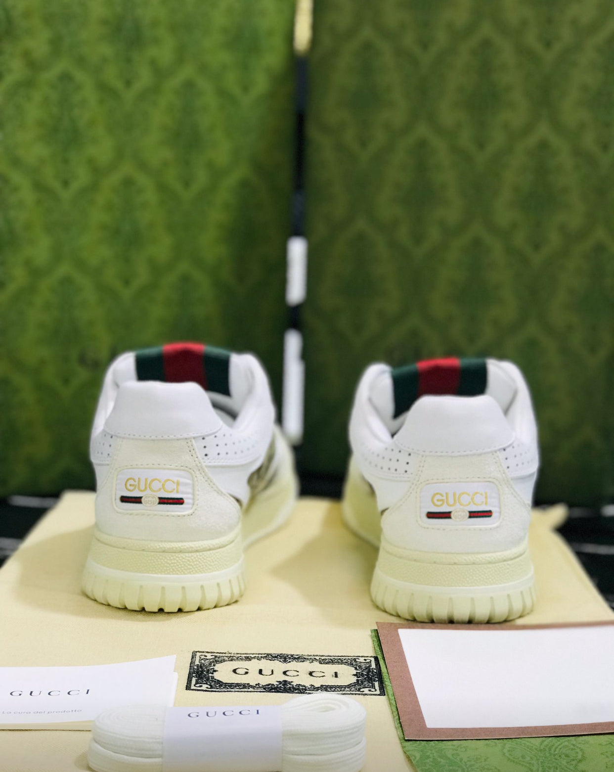 Gucci tenis color blancos Caballero