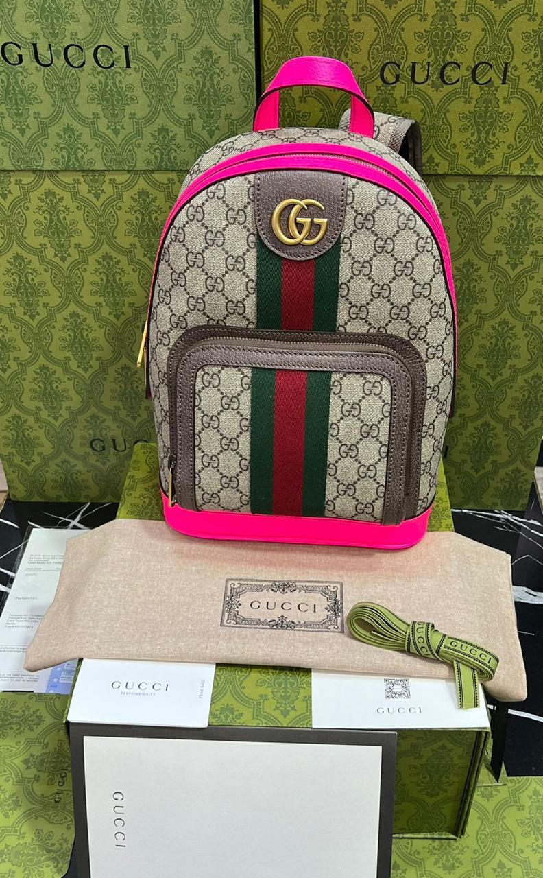 Gucci mochila con borde morado